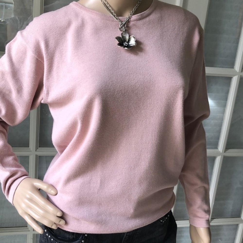 Milano Design group pink sweater